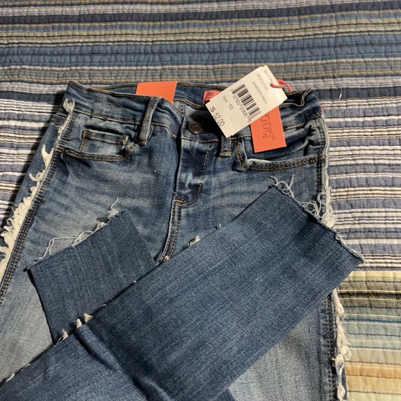 NEW NWT GIRLS BLANK JEANS SIZE 10 and SIZE 12   MSRP $52. MUST BE BUNDLED - Picture 4 of 10